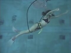 Фетишисты Swimsuit and Scuba underwater models 2