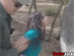 Отсос Latina took big dick in her mouth and got big facial