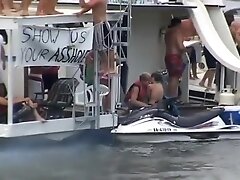 Любительское, Бикини, Публичный секс Spring Break Whores Flashing Their Tits