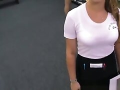 Любительское, Отсос, Скрытая камера, Подглядывание Real pawnshop babe doggystyled for quick cash