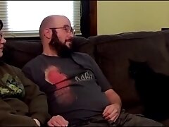 Измена, Подглядывание 25 Year Old Co-Worker Cutie II (Hangout Makeout)
