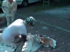 Фетишисты, Публичный секс, Подглядывание Two Hot Chicks In A Mud Fight