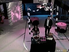 Анальный секс, Брюнетки, Семяизвержение, Большие сиськи Graduation Lay With Danny Mountain, Sienna West - Brazzers