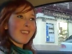 La rouquine du pressing est une bonne salope