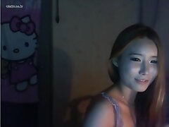 Pretty Asian babe webcam video