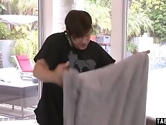 Ass Fuck Lover 18-year-old Took A Ride On Big One-ey With Cameron Canada