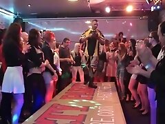 Hairy Girl Sucks A Huge Cock Then Rides It To A Cumshot - DeutscheOmas