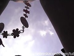 Любительское, Публичный секс, Секс игрушки Wild Dildo And Pussy Licking In Public