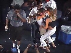 Под юбку Spring Break Leads To Public Flashings