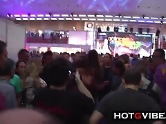 Отсос, Брюнетки, Хардкор, Публичный секс, Большие сиськи Big Cock Emilio Fucks Amirah In Public
